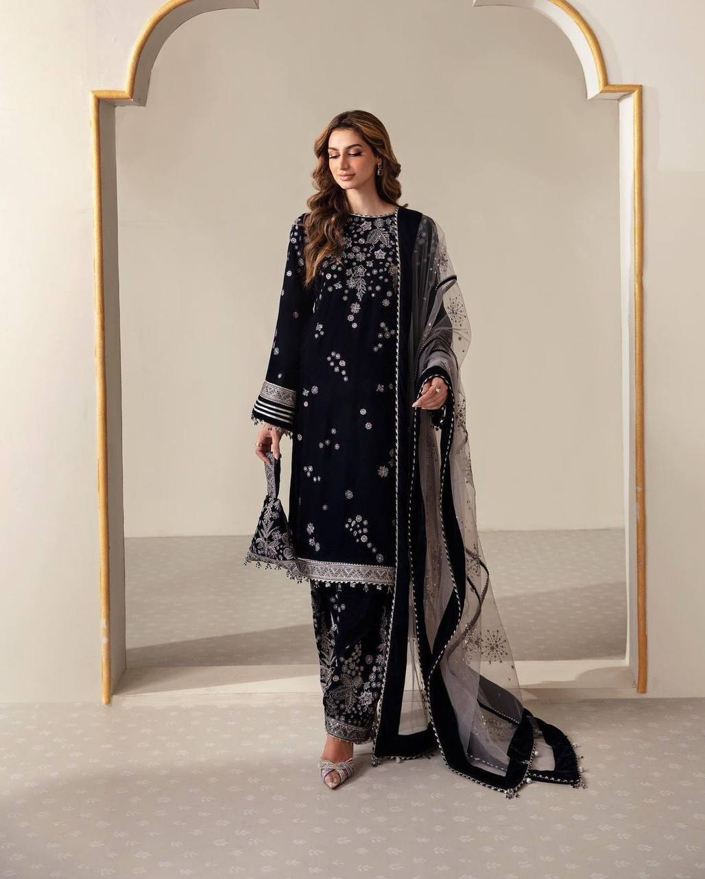 Mohini's Premium Designer Velvet Piece For this Winter