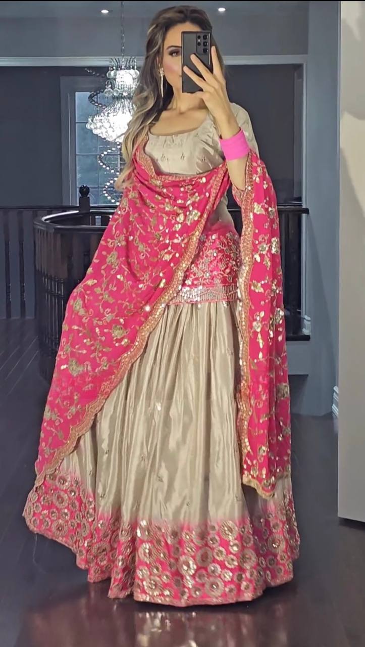 Presenting New Designers Lehenga -Top In New Fancy Style